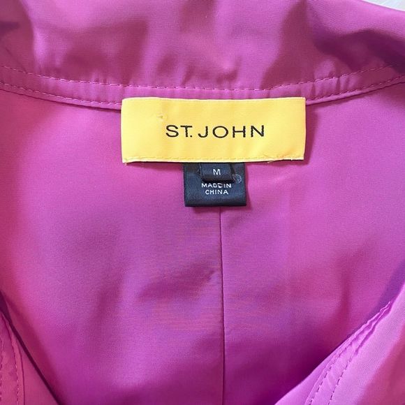 ✨ST. JOHN Hot Magenta 💕 Windbreaker Jacket Women’s Medium [M] Gold Details EUC✨ - Picture 2 of 16